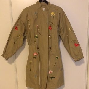 Naive Overlap Long Tan Trench Coat M
